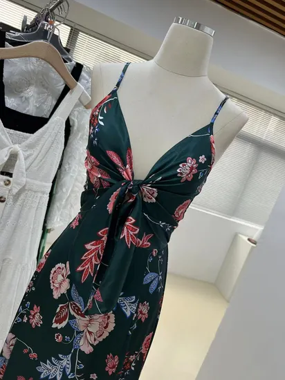 Fashion Clothing Summer Apparel Women Collection Lady Longuette Floral Beach Slip Dress Garment Custom Clothes Sexy Strap Dress China Manufacturer 